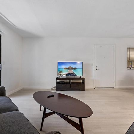 Newly Renovated 2Br Apartment W Pool By Stay Gia Феникс Экстерьер фото